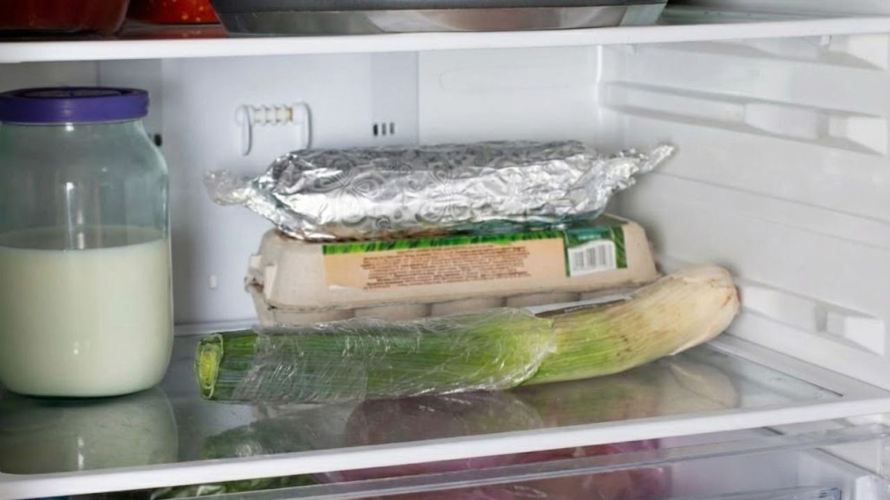 Aluminum Foil in the Freezer Becomes a Surprisingly Popular Household Hack