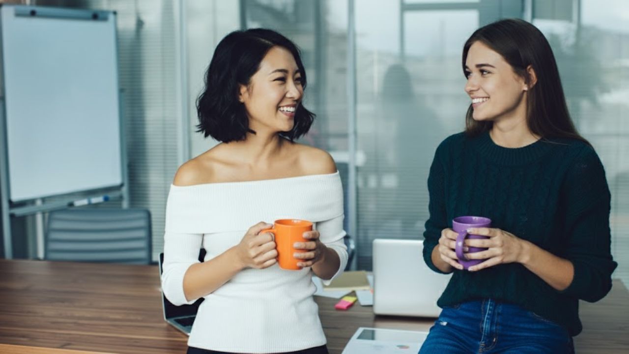 The Art of Being Unforgettable Through 8 Small Gestures People Remember for Years