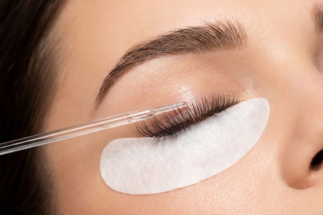 The Beauty Treatment Experts Say Instantly Makes You Look More Rested and Refreshed