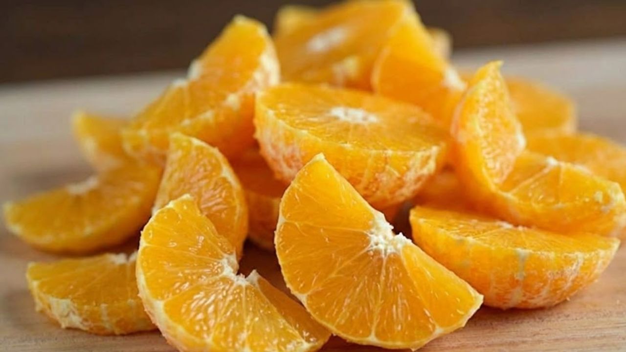 Orange Peels in Boiling Water Create a Winter Scent Homes Can’t Replicate